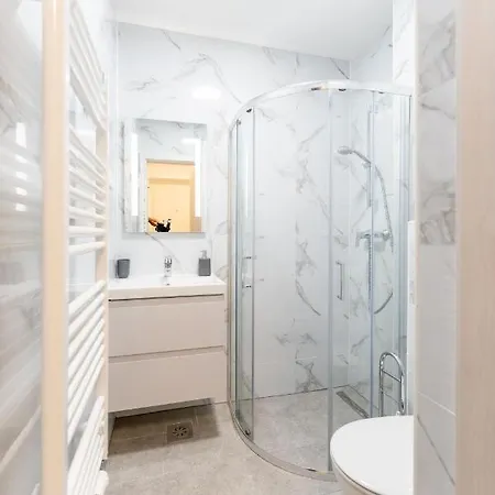 Elegant Tour As Studio Gilly With Open Views And A Balcony In The Center Ljubljana Exterior photo