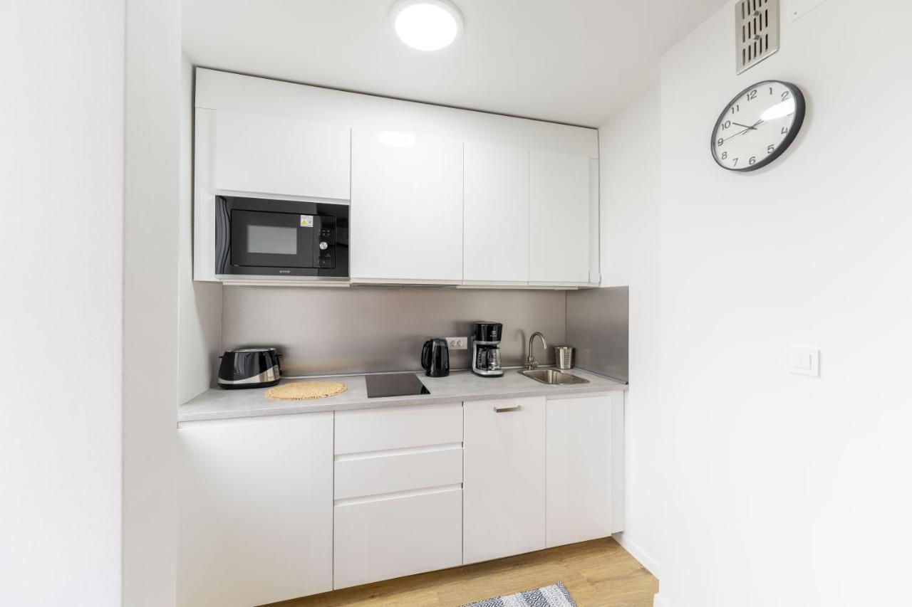 Elegant Tour As Gilly With Open Views And A Balcony In The Center Appartement